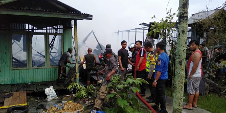 5 Rumah Hangus Terbakar di Kelurahan Tungkal Ilir Tanjabbarat