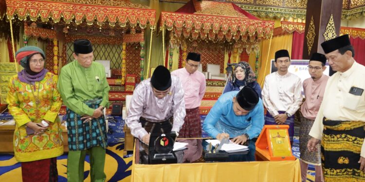 Komitmen Cegah Politik Uang, Bawaslu Tandatangani MoU dengan LAM Jambi