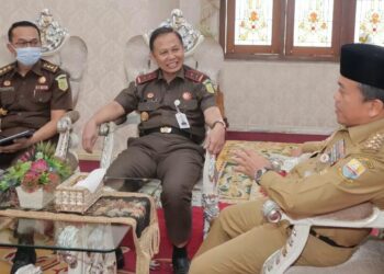 Kajati Jambi silaturahmi dengan Gubernur Jambi