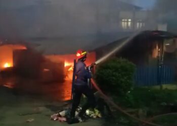 5 Unit Ruko di Samping TVRI Sarolangun Ludes Terbakar