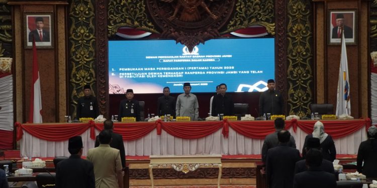 DPRD Jambi Sahkan 5 Ranperda