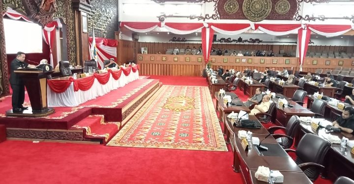 DPRD Jambi Gelar Paripurna Penyampaian  Nota Pengantar Pertanggungjawaban RAPBD Provinsi Jambi TA 2022