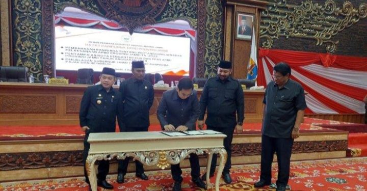 DPRD Jambi Setujui Ranperda Pertanggungjawaban Pelaksanaan APBD Tahun Anggaran 2022