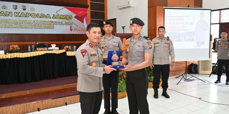 Kapolda Rusdi Hartono Beri Pembekalan kepada Siswa Diktukba Polri