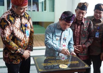 Gubernur Al Haris Resmikan Studio Multipurpose LPP RRI Jambi