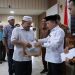 Momentum Ramadhan, Gubernur Jambi Serahkan Tali Asih dan Penghargaan untuk Pensiunan Guru