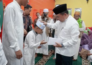 Gubernur Jambi Al Haris Hadiri Peringatan Isra’ Mi’raj di Masjid Cheng Hoo dan Berikan Bantuan Sosial
