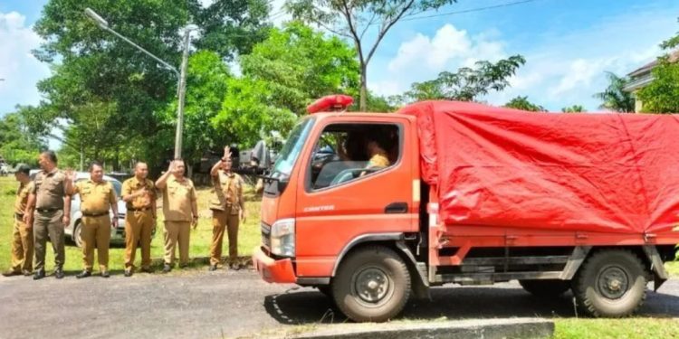 Pemkab Batanghari Salurkan 3.035 Paket Sembako untuk Korban Banjir