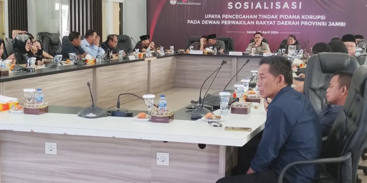 Ketua DPRD Jambi Buka Sosialisasi Upaya Pencegahan Tindak Pidana Korupsi pada DPRD Jambi