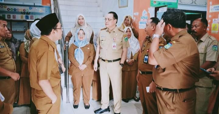 Hari Pertama Masuk Kerja, Pj Bupati Tebo Sidak ke Sejumlah Dinas