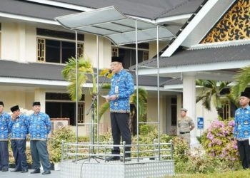 Pimpin Apel Pedana Pasca Libur Idul Fitri, Pj Bupati Varial Minta ASN Perkuat fungsi dan Tugas Masing-Masing