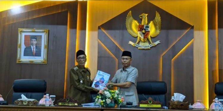 Wakil Bupati Batanghari Sampaikan Nota Pengantar LKPD Tahun 2023