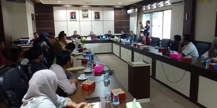 Komisi II DPRD Tebo Gelar RDP, Selesaikan Permasalahan Kompensasi Antara BHL Koperasi UB dan PT TPIL