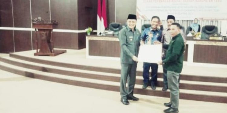Ketua DPRD Pimpin Rapat Paripurna Penyampaian Rekomemdasi DPRD Tehadap LKPJ Bupati Tebo TA 2023