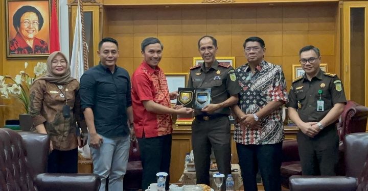 Ketua DPRD Jambi Sambut Kunjungan Kajati Jambi