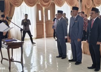 Lantik Pejabat Lingkup Pemkab Tebo, Varial Minta Amanah dan Penuh Tanggung Jawab