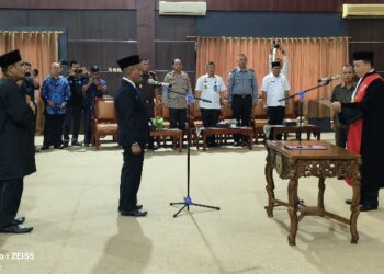 DPRD Tebo Lantik Pahlepi Menjadi Wakil Ketua DPRD Pengganti Syamsu Rizal