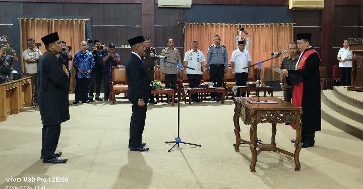 DPRD Tebo Lantik Pahlepi Menjadi Wakil Ketua DPRD Pengganti Syamsu Rizal