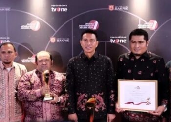 Pemkab Batanghari Terima Penghargaan dari TV One