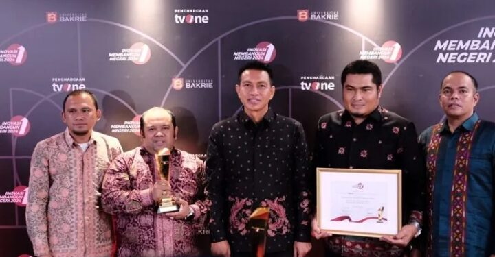 Pemkab Batanghari Terima Penghargaan dari TV One