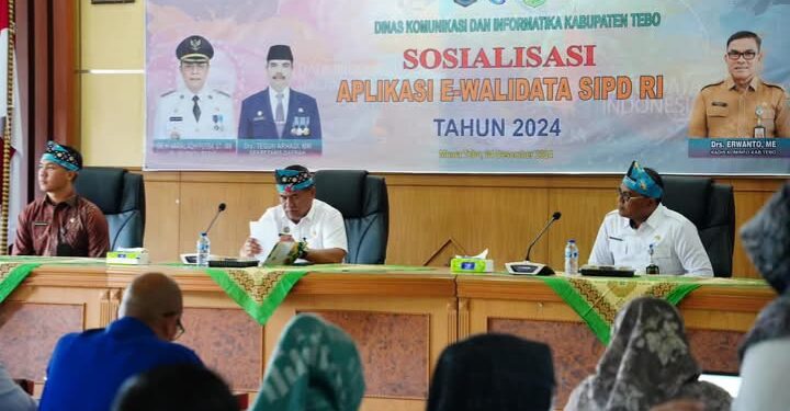 Asisten Pemerintahan dan Kesra Setda Tebo Buka Sosialisasi Aplikasi E-WALIDATA
