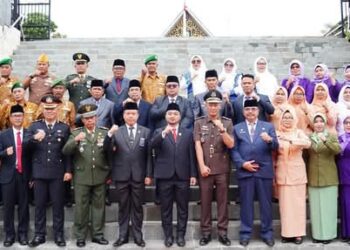 Sekda, Asisten 2, Asisten 3, Hadiri Upacara Peringatan Hari Pahlawan