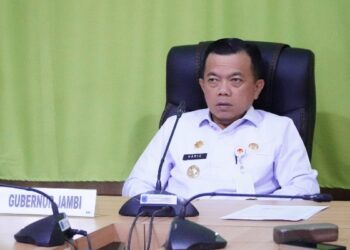 Dipimpin Mendagri, Gubernur Al Haris Ikuti Rakor Persiapan PSU Melalui Zoom Meeting