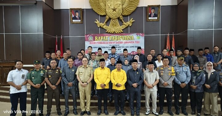 Ketua DPRD Tebo Pimpin Rapat Paripurna Penyampaian Pidato Perdana Bupati Tebo