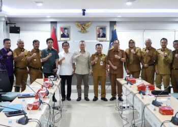 Gubernur Al Haris Boyong Bupati/Wali Kota Audiensi dengan Menhub, Bahas Pengembangan Transportasi