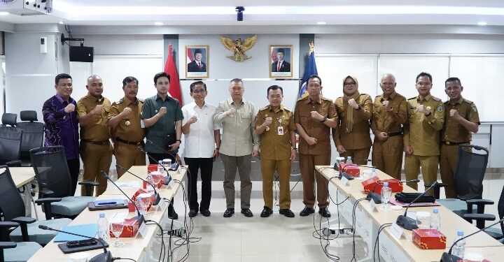Gubernur Al Haris Boyong Bupati/Wali Kota Audiensi dengan Menhub, Bahas Pengembangan Transportasi