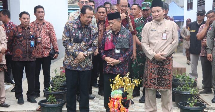 Gubernur Al Haris Resmikan 4 Gedung Baru SMA Negeri 2 Muaro Jambi