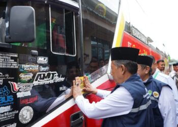 Lepas JCH Kloter 13, Wagub Sani: Jaga Fisik, Mental dan Kesehatan