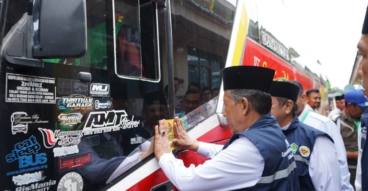 Lepas JCH Kloter 13, Wagub Sani: Jaga Fisik, Mental dan Kesehatan