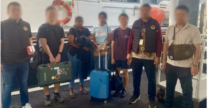 Pelanggaran Izin Tinggal, Imigrasi Batam Deportasi Sembilan WNA