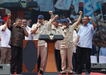 Wamenkomdigi Turut Hadiri Peringatan Hari Buruh Internasional di Monas