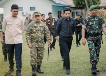Katua DPRD M Hafiz Ikut Hadiri Lepas 480 Satgas Pamtas RI-PNG Batalyon 142/KJ