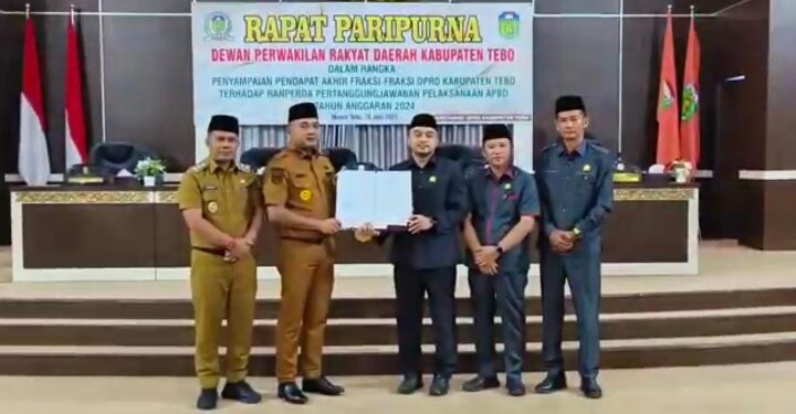 8 Fraksi Menerima Pertanggungjawaban Pelaksanaan APBD Tahun 2024