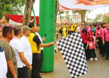 Sambut Hari Bhayangkara ke-79, Pemkab Tebo Bersama Polres Gelar Jalan Santai