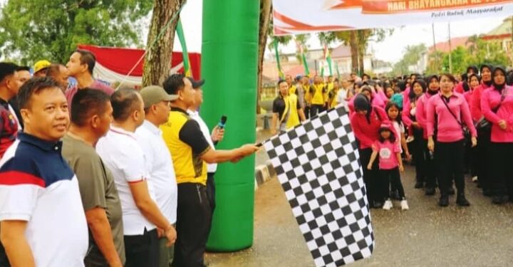 Sambut Hari Bhayangkara ke-79, Pemkab Tebo Bersama Polres Gelar Jalan Santai