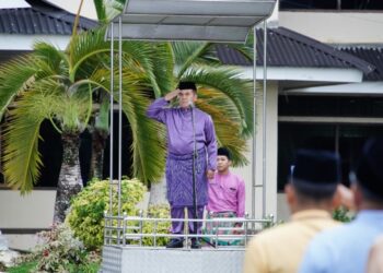 Gelar Apel Hari Adat Melayu Jambi, Sekda Tegaskan Sinkronisasi Program Kerja OPD