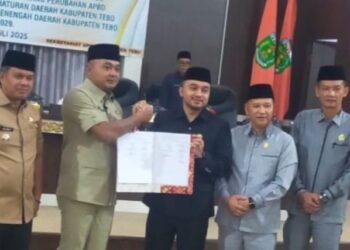 DPRD Tebo Setujui Ranperda APBD Perubahan dan RPJMD 2025–2029