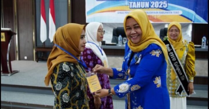 Bunda Paud Pimpin Sosialisasi Akreditasi PAUD Kabupaten Tebo