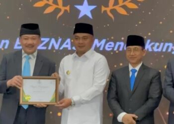 Bupati Tebo Terima Penghargaan Baznas Award 2025