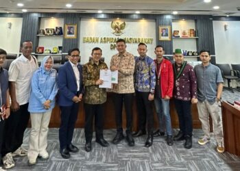 Ketua DPRD Provinsi Jambi Kawal  Aspirasi Aliansi Masyarakat Provinsi Jambi ke Senayan