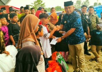 Pemkab Tebo Salurkan Bantuan Sosial dan Beri Penghargaan Kepala Desa Peduli Sosial pada HUT ke-26 Kabupaten Tebo