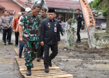 Gubernur Al Haris Hadiri Peletakan Batu Pertama Pembangunan 80 Ribu Gerai Kopdes Merah Putih secara Virtual