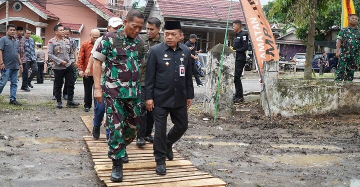 Gubernur Al Haris Hadiri Peletakan Batu Pertama Pembangunan 80 Ribu Gerai Kopdes Merah Putih secara Virtual