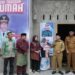 Gubernur Al Haris Serahkan Kunci dan Pasang Peneng Bedah Rumah di Sarolangun