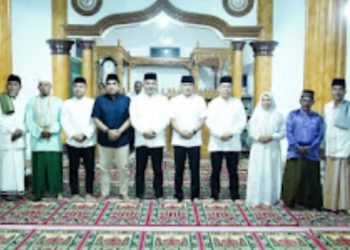 Ketua DPRD Khalis Mustiko Dampingi Bupati Agus Rubianto Safari Ramadhan di Rimbo Bujang