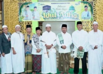 Bupati dan Wakil Bupati Tebo Laksanakan Sholat Idul Adha 1447 H Bersama Masyarakat